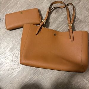 Tory Burch Tan Leather Tote and Wallet Set